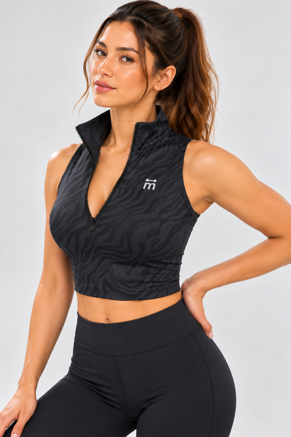 Sculpt Zip Crop Top